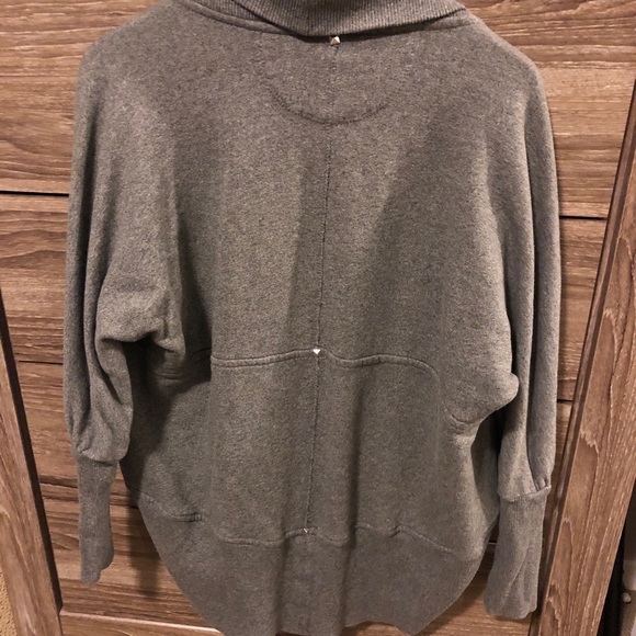 Wilfred Cardigan - Picture 2 of 2